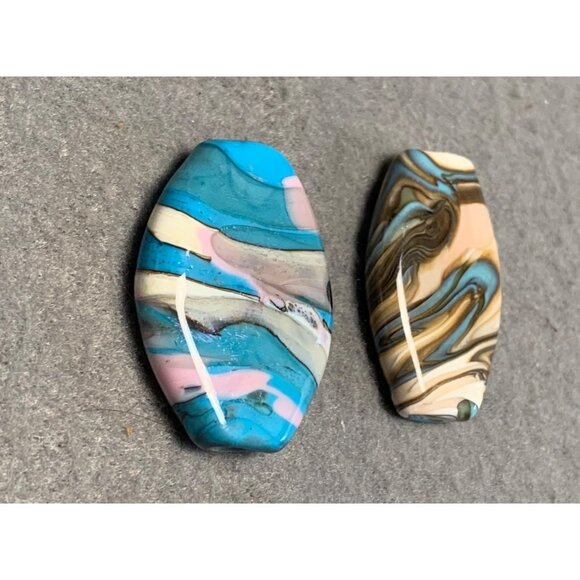 Set of 2 Handcrafted Swirled Oval Art Lampwork Glass Beads - Picture 5 of 5